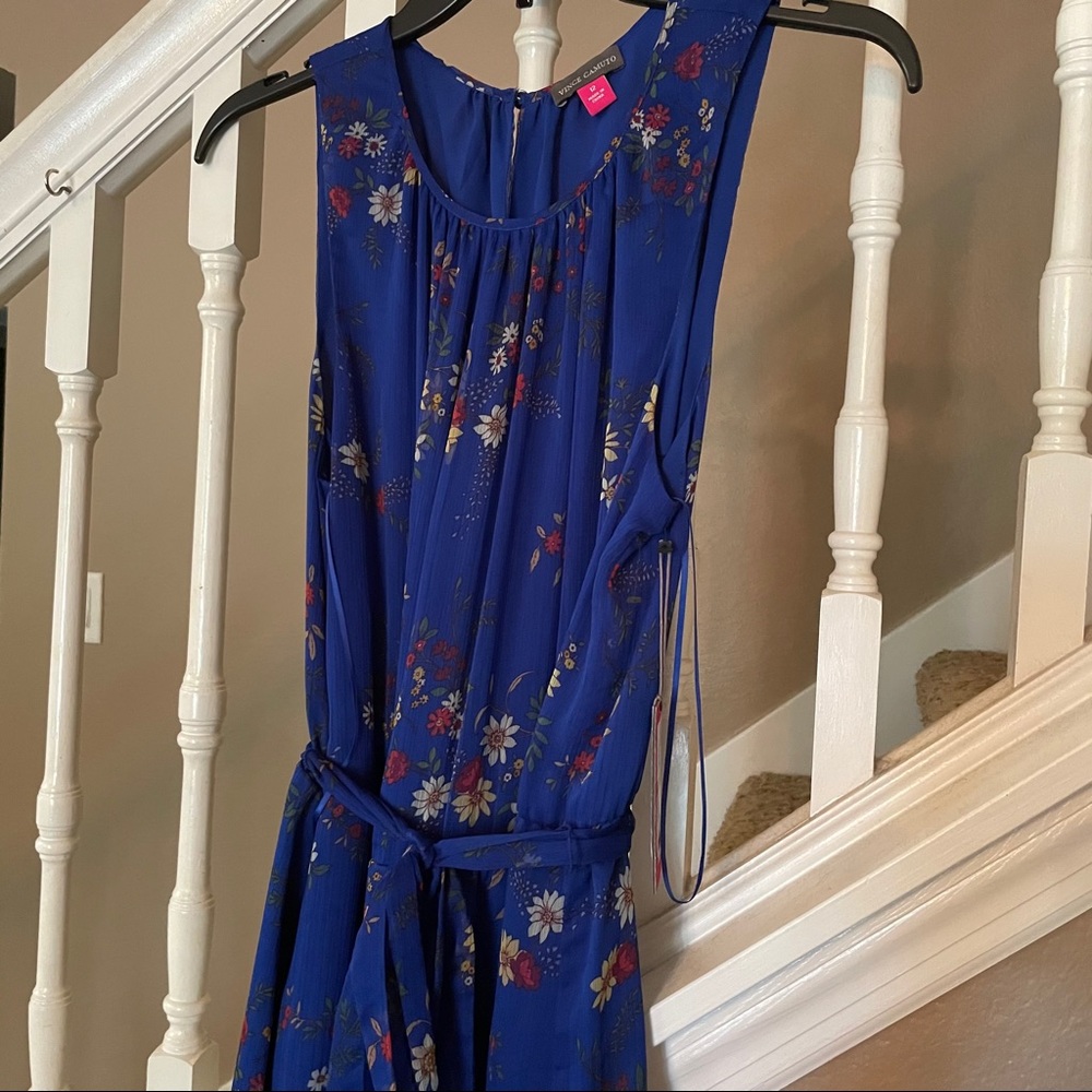 Vince Camuto Blue Flower Patterned Belted Dress